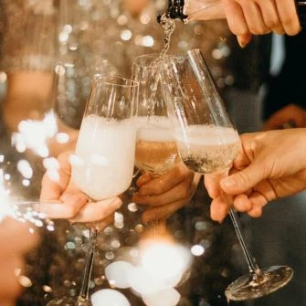 Pezsgő, champagne, habzóbor, prosecco