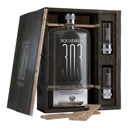 Squadron 303 vodka 0,7l 40% + 2 pohár fa DD