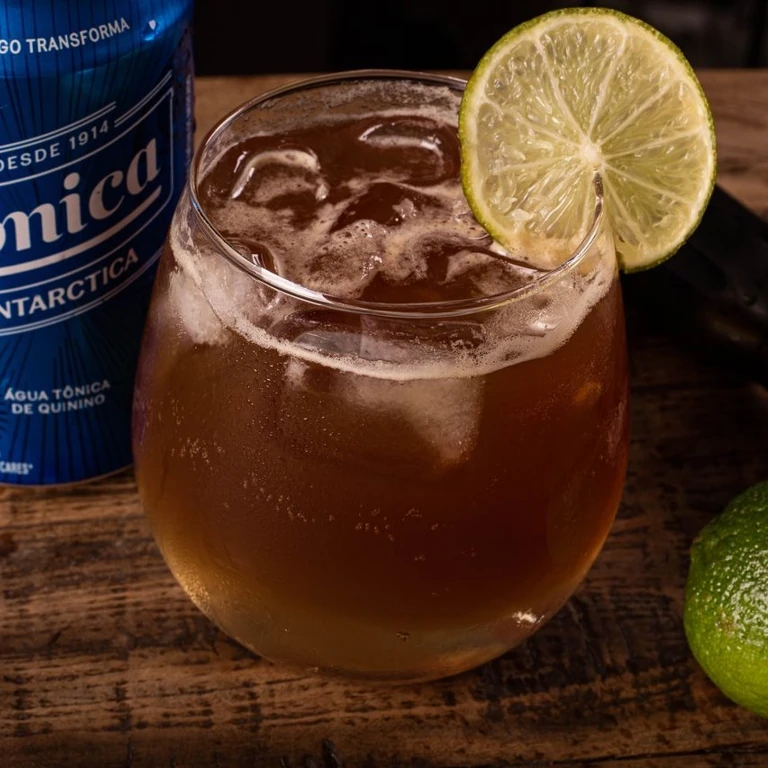 Rum és kóla újratöltve: 7 nyári keverés, ami nem „Cuba Libre” 