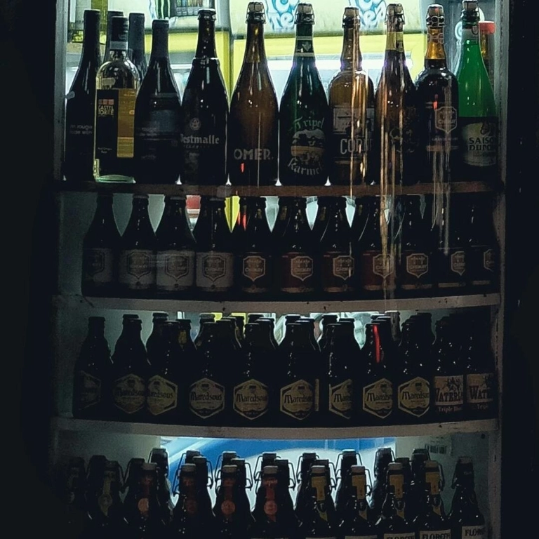 Újévi italbeszerzés okosan: italbolt vagy italdiszkont? - 2026 januári gyors útmutató