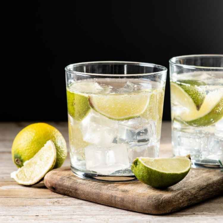 Klasszikus vodka alapú koktélok otthonra - Egyszerű receptek bulira