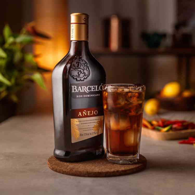 Barceló Anejo rum 0,7l 37,5% DRS Barceló Anejo rum 0,7l 37,5% DRS